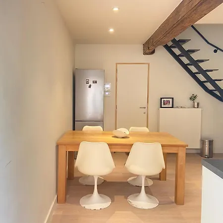 In Modern House בית אירוח גנט