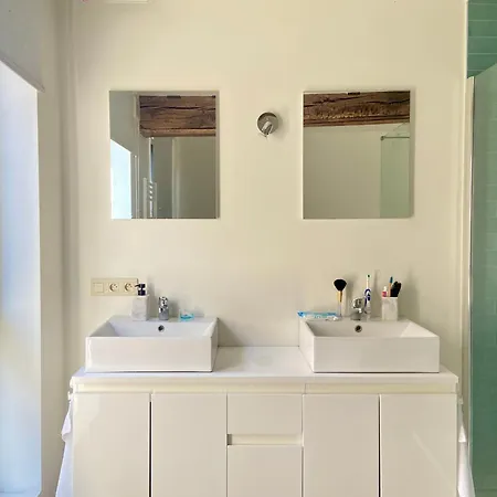 בית אירוח In Modern House *