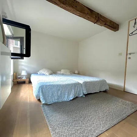 בית אירוח In Modern House *