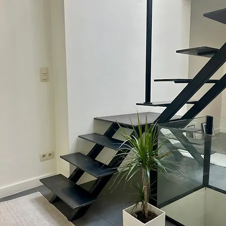In Modern House בית אירוח גנט