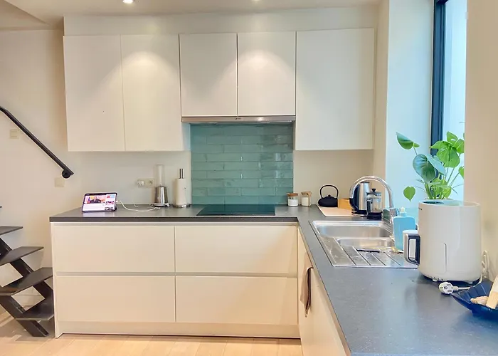 In Modern House Séjour chez l'habitant *