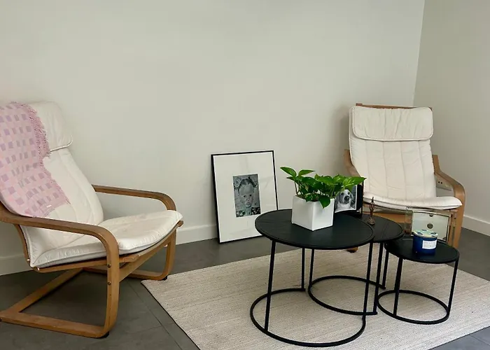 In Modern House Séjour chez l'habitant *